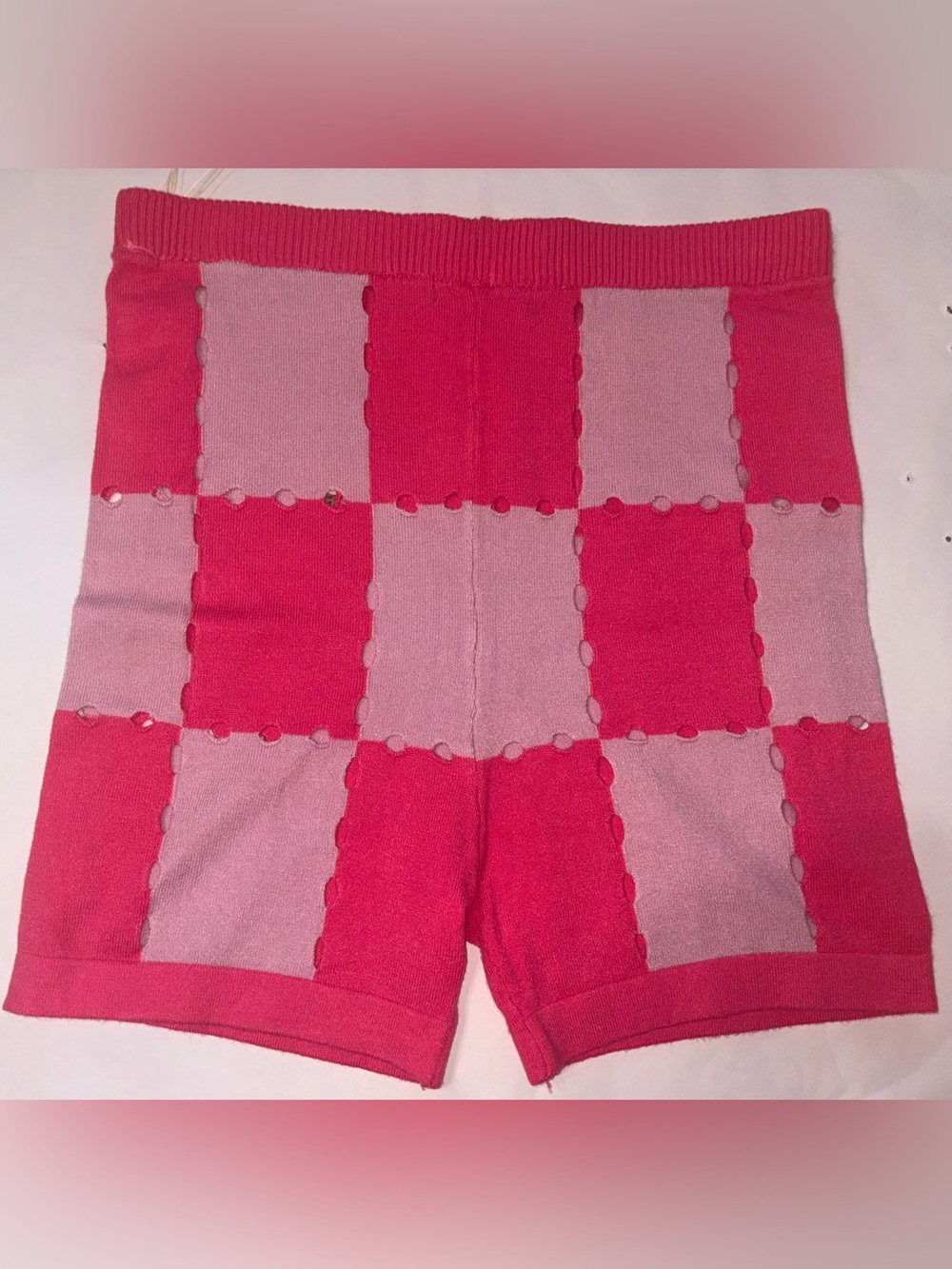 WinWin Two-Tone Hot Pink Knit Shorts